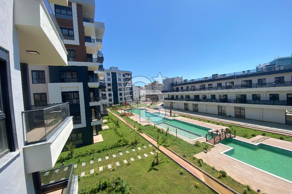 Havuzlu Lüks Site İçinde Arakat Sıfır 1+1 Kiralık Daire