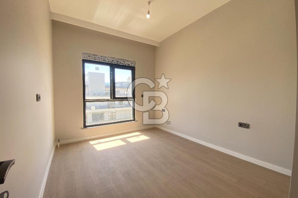 Havuzlu Lüks Site İçinde Arakat Sıfır 1+1 Kiralık Daire