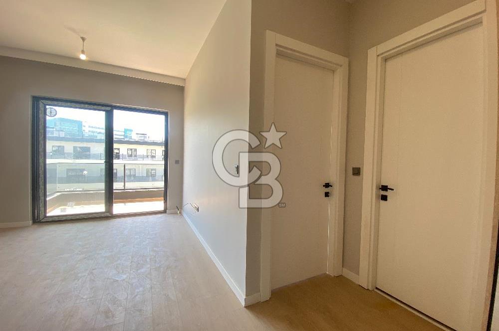 Havuzlu Lüks Site İçinde Arakat Sıfır 1+1 Kiralık Daire