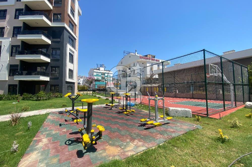 Havuzlu Lüks Site İçinde Arakat Sıfır 1+1 Kiralık Daire