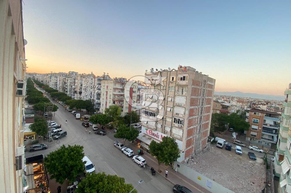 Çevreyolu'na 279 M yürüme mesafesinde Servis Güzergahı Ulus'ta Açık Cephe 3+1 Satılık Daire