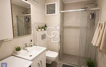 Zin D Diamond sitesinde Eşyalı satılık arakat 1+1 daire