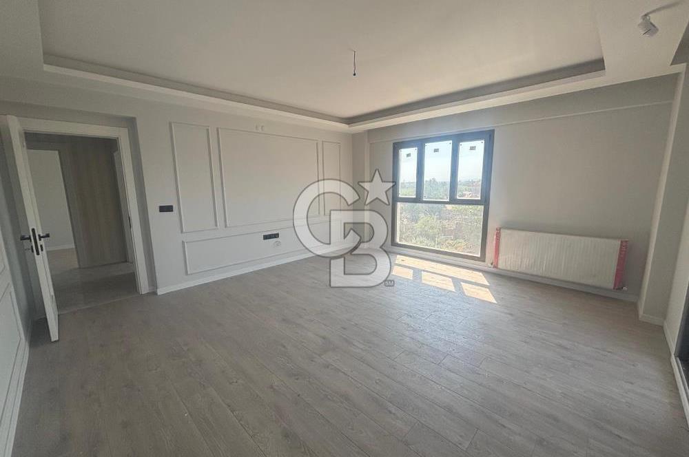 MENEMEN'DE 3+1 HAVUZ CEPHELİ SATILIK DAİRE