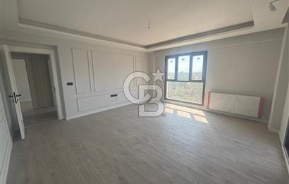 MENEMEN'DE 3+1 HAVUZ CEPHELİ SATILIK DAİRE