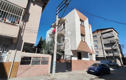 BORNOVA ÜMİT MAHALLESİ'NDE SATILIK 3 KATLI KOMPLE BİNA