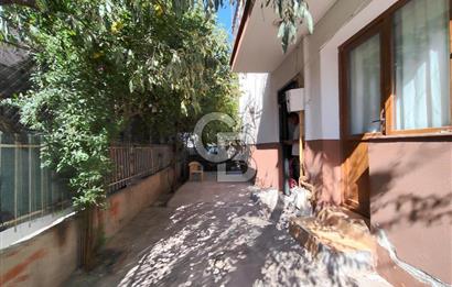 BORNOVA ÜMİT MAHALLESİ'NDE SATILIK 3 KATLI KOMPLE BİNA