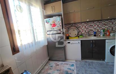 BORNOVA ÜMİT MAHALLESİ'NDE SATILIK 3 KATLI KOMPLE BİNA