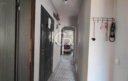 BORNOVA ÜMİT MAHALLESİ'NDE SATILIK 3 KATLI KOMPLE BİNA