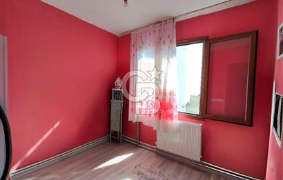 BORNOVA ÜMİT MAHALLESİ'NDE SATILIK 3 KATLI KOMPLE BİNA