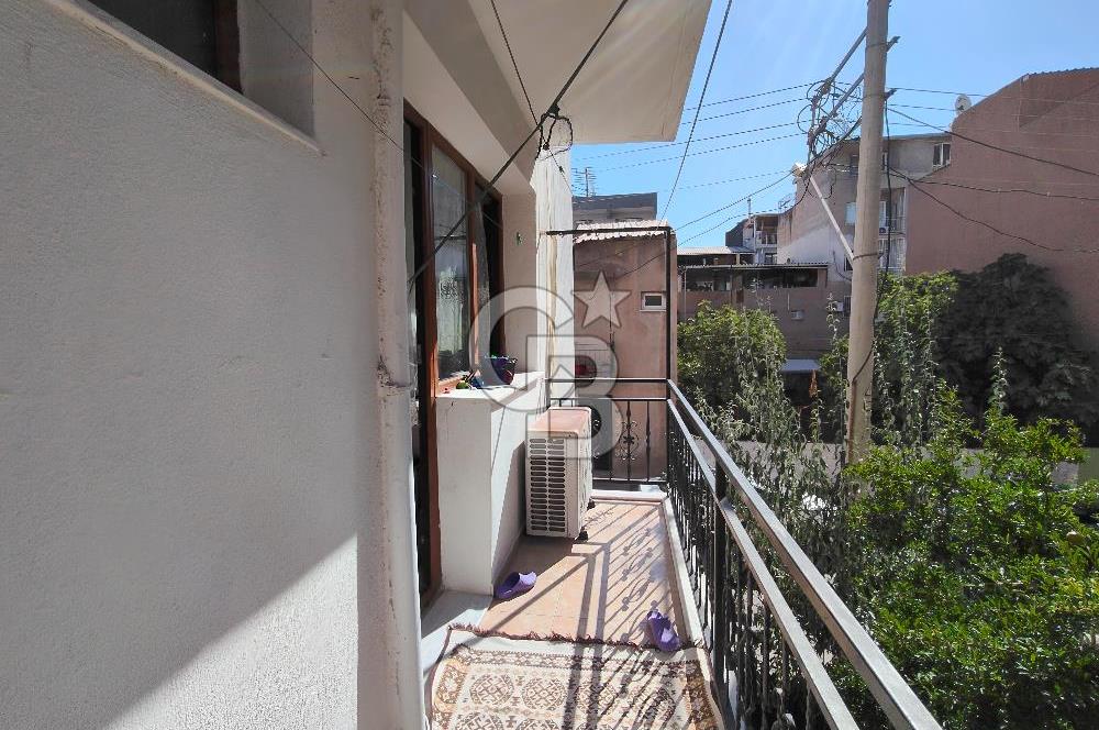 BORNOVA ÜMİT MAHALLESİ'NDE SATILIK 3 KATLI KOMPLE BİNA