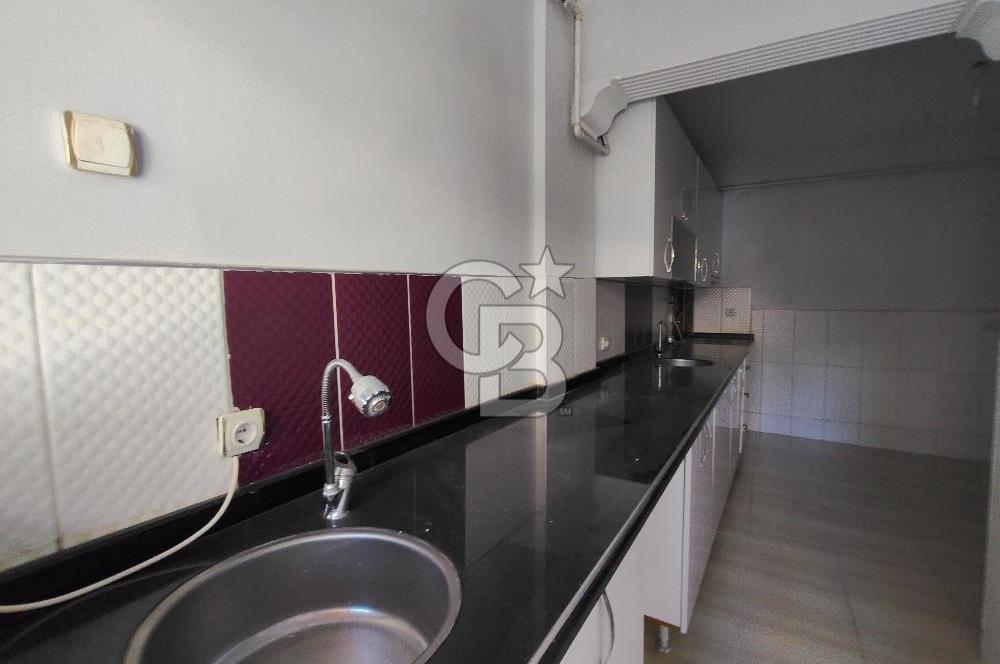 BORNOVA ÜMİT MAHALLESİ'NDE KONFORLU VE MERKEZİ KİRALIK 3+1 DAİRE