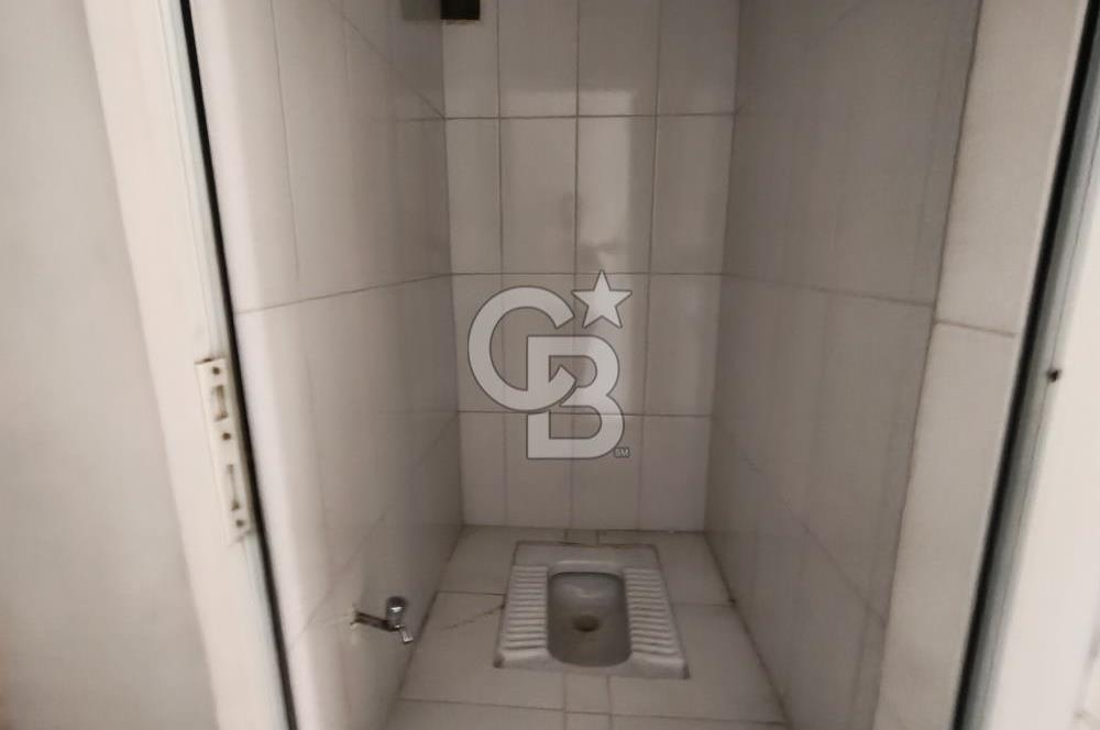 BORNOVA ÜMİT MAHALLESİ'NDE KONFORLU VE MERKEZİ KİRALIK 3+1 DAİRE