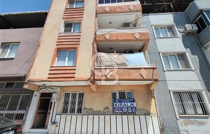 BORNOVA ÜMİT MAHALLESİ'NDE KONFORLU VE MERKEZİ KİRALIK 3+1 DAİRE