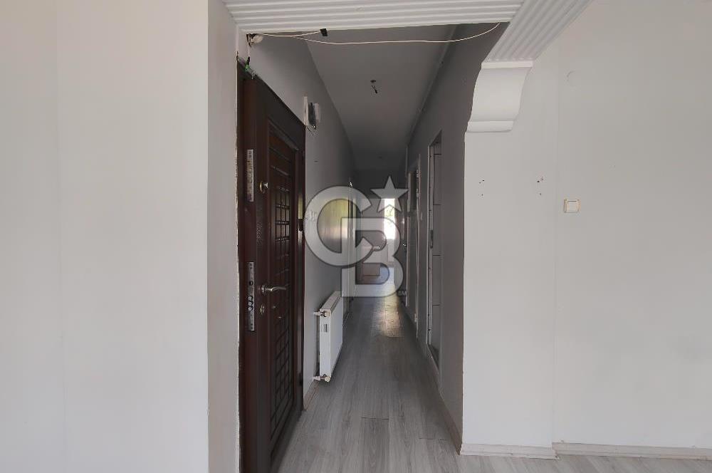 BORNOVA ÜMİT MAHALLESİ'NDE KONFORLU VE MERKEZİ KİRALIK 3+1 DAİRE