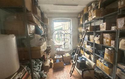 KEMANKEŞ'DE KARAKÖY PASAJ'INDA 4.KAT 18M2  DÜKKAN