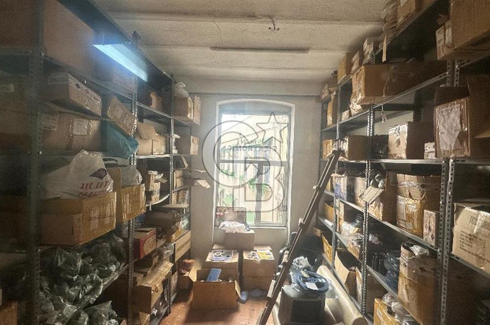 KEMANKEŞ'DE KARAKÖY PASAJ'INDA 4.KAT 18M2  DÜKKAN