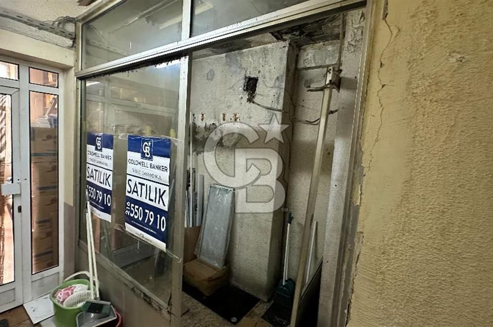 KEMANKEŞ'DE KARAKÖY PASAJ'INDA 4.KAT 10M2  DÜKKAN