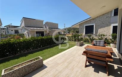 Sığacıkta Denize Yakın Tam Müstakil Satılık Villa