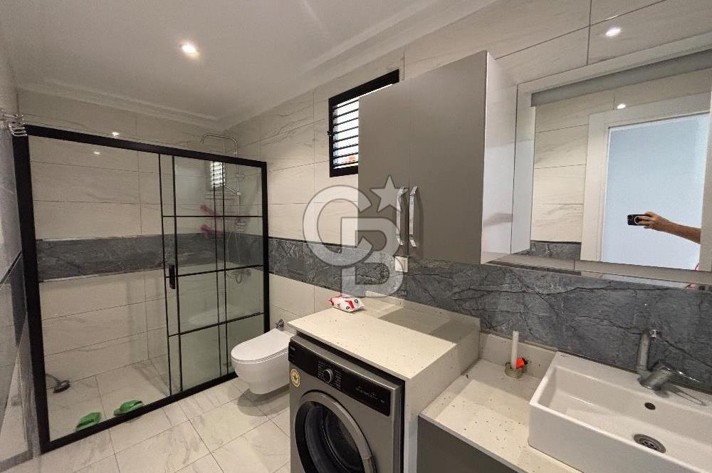 Sığacıkta Denize Yakın Tam Müstakil Satılık Villa