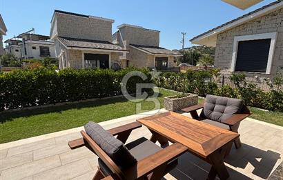 Sığacıkta Denize Yakın Tam Müstakil Satılık Villa