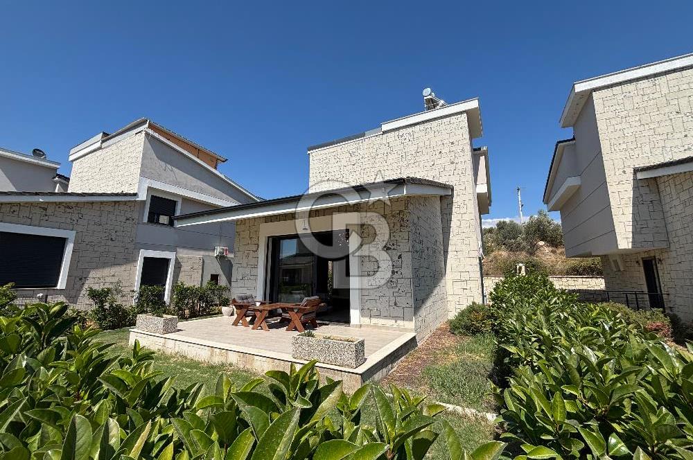 Sığacıkta Denize Yakın Tam Müstakil Satılık Villa