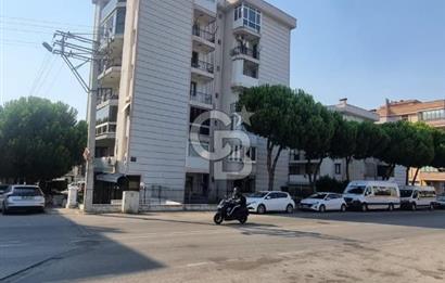 Gaziemir Irmak Mah Site içerisinde ara kat Satılık 3+1 daire