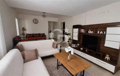 Gaziemir Irmak Mah Site içerisinde ara kat Satılık 3+1 daire
