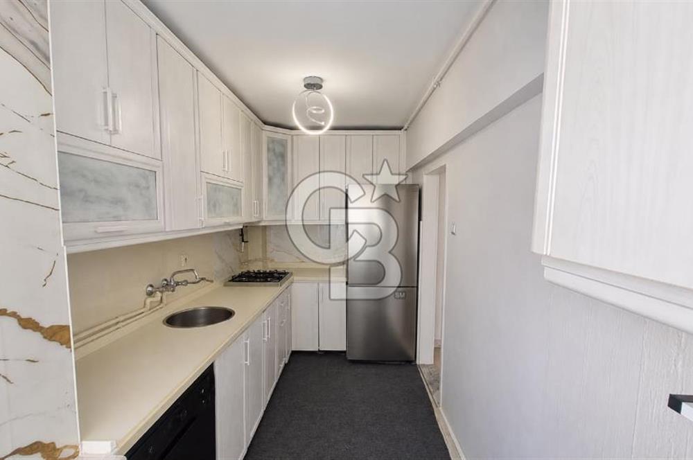 Gaziemir Irmak Mah Site içerisinde ara kat Satılık 3+1 daire