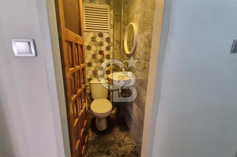 Gaziemir Irmak Mah Site içerisinde ara kat Satılık 3+1 daire