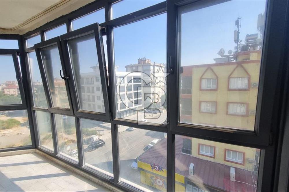 Gaziemir Irmak Mah Site içerisinde ara kat Satılık 3+1 daire