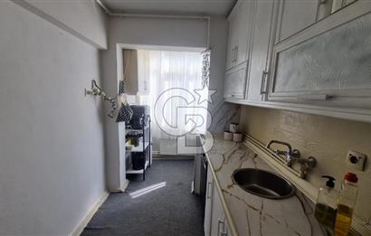 Gaziemir Irmak Mah Site içerisinde ara kat Satılık 3+1 daire