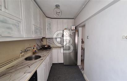 Gaziemir Irmak Mah Site içerisinde ara kat Satılık 3+1 daire