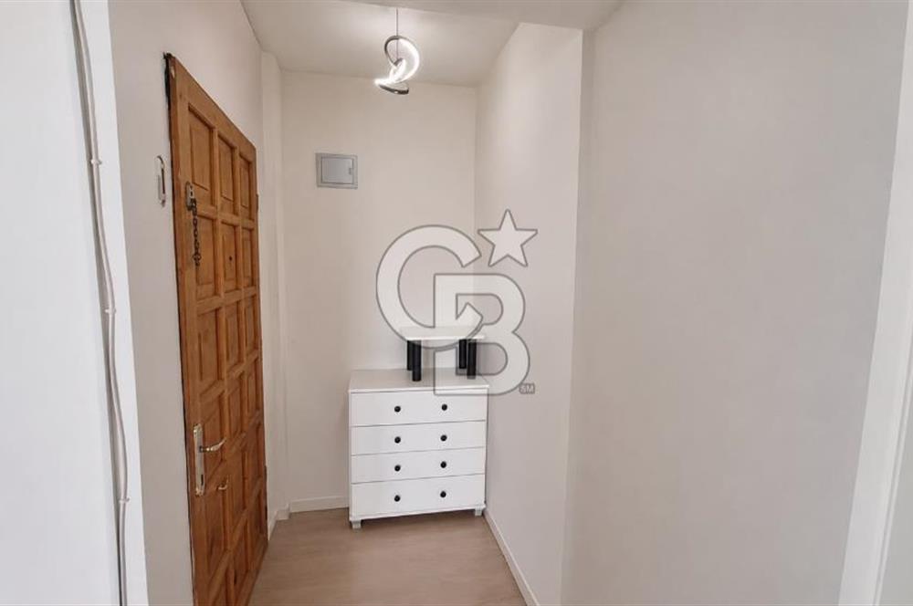 Gaziemir Irmak Mah Site içerisinde ara kat Satılık 3+1 daire