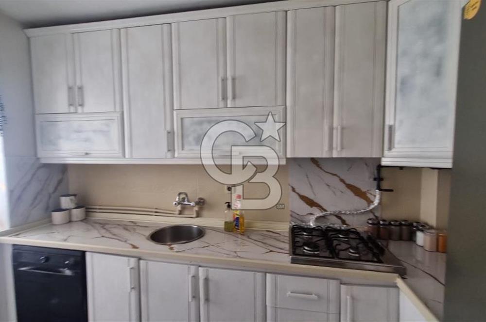 Gaziemir Irmak Mah Site içerisinde ara kat Satılık 3+1 daire