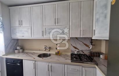 Gaziemir Irmak Mah Site içerisinde ara kat Satılık 3+1 daire