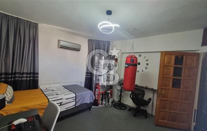 Gaziemir Irmak Mah Site içerisinde ara kat Satılık 3+1 daire