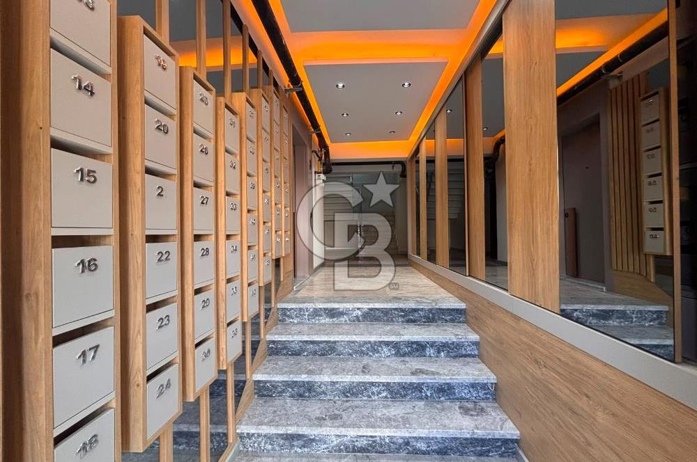 MENEMEN'DE 3+1 HAVUZ CEPHELİ SATILIK DAİRE