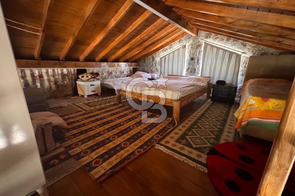 URLA KUŞÇULARDA SATILIK ÇİFTLİK