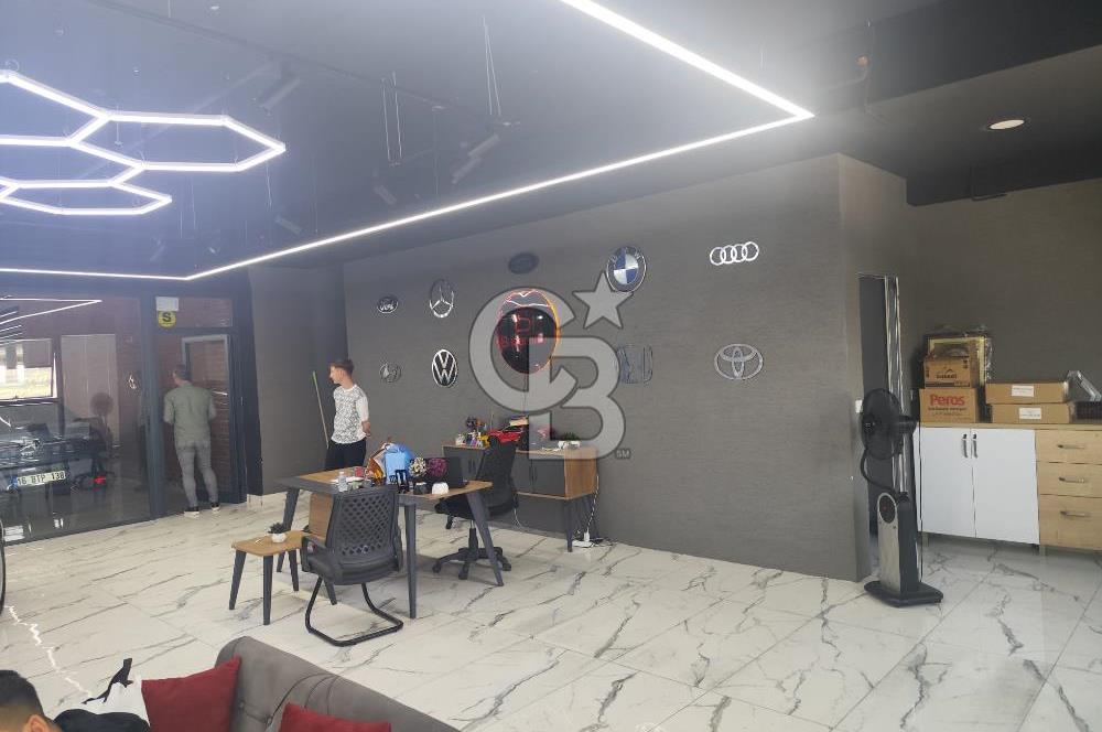 OSTİM OTOKENT'te Kiracılı, 290m², 7 Araçlık Yeri Olan Dükkan