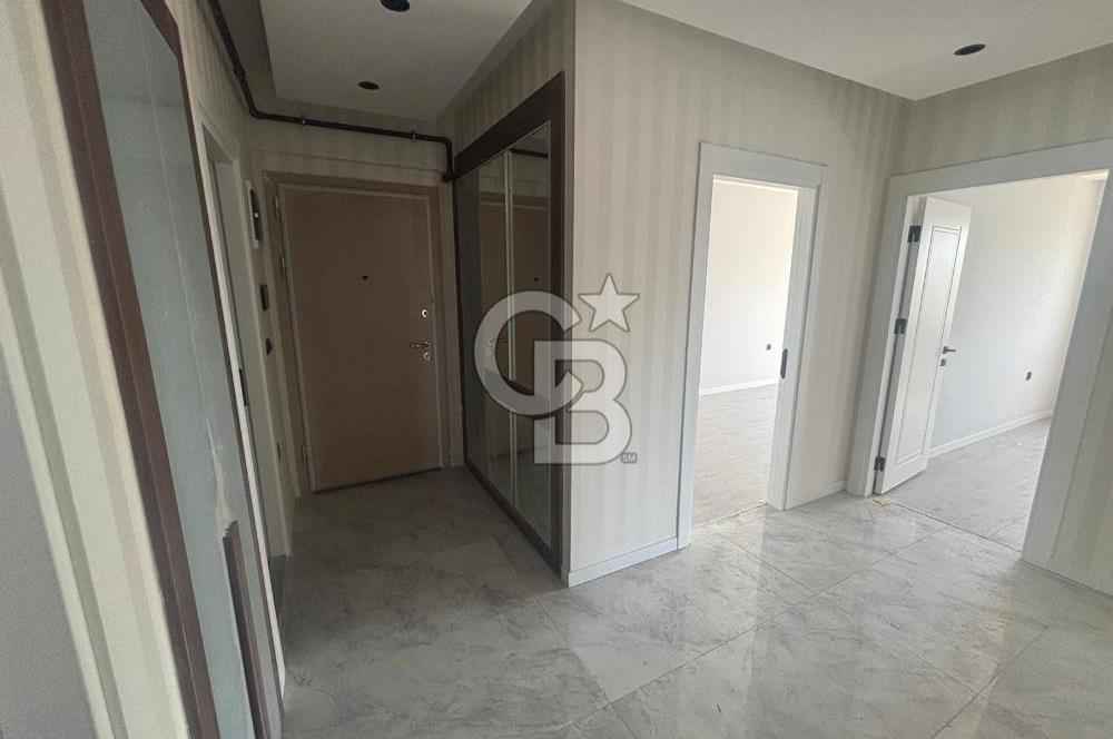 MENEMEN'DE 3+1 HAVUZ CEPHELİ SATILIK DAİRE