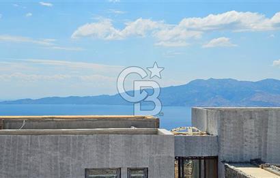ASSOS BADEMLİ KÖYÜNDE "ASSOS MARE" SİTESİNDE SATILIK VİLLA
