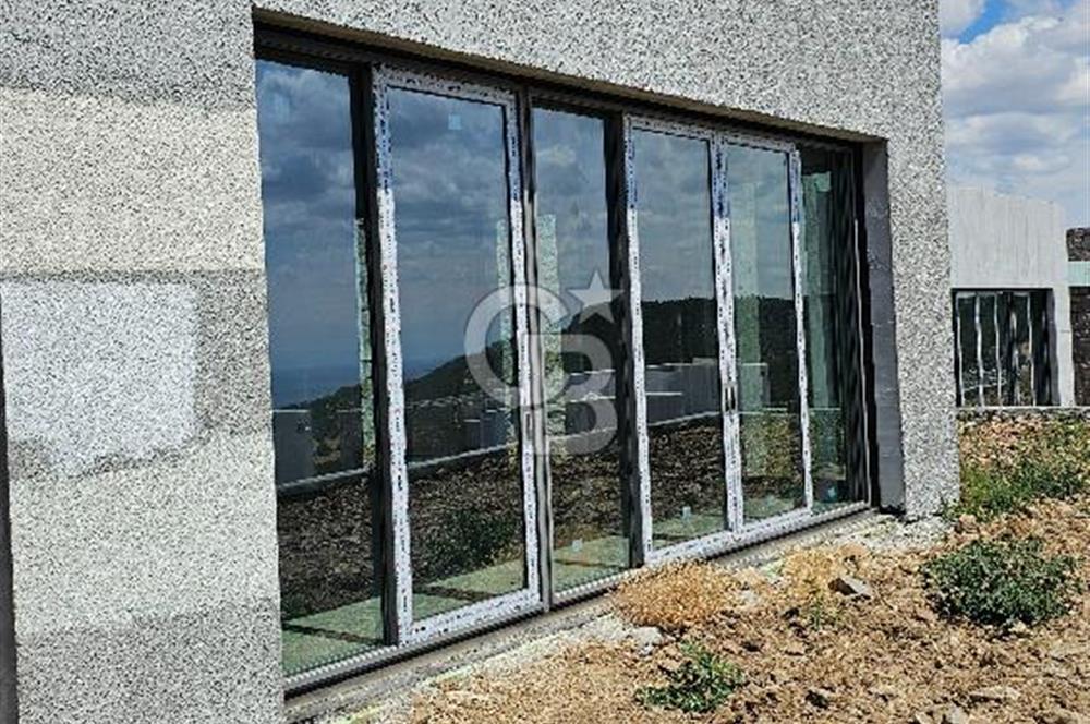 ASSOS BADEMLİ KÖYÜNDE "ASSOS MARE" SİTESİNDE SATILIK VİLLA