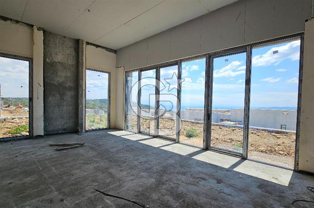 ASSOS BADEMLİ KÖYÜNDE "ASSOS MARE" SİTESİNDE SATILIK VİLLA