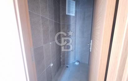 4 YILLIK SİTEDE, KAPALI OTOPARKLI, GENİŞ 2+1 DAİRE