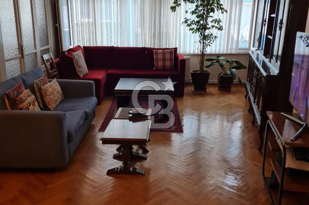 FATİH MERKEZDE SATILIK 3+1 GENİŞ VE TEMİZ, BALKONLU ARAKAT DAİRE