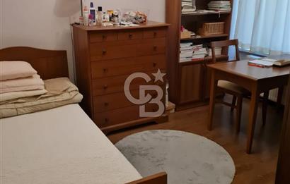 FATİH MERKEZDE SATILIK 3+1 GENİŞ VE TEMİZ, BALKONLU ARAKAT DAİRE