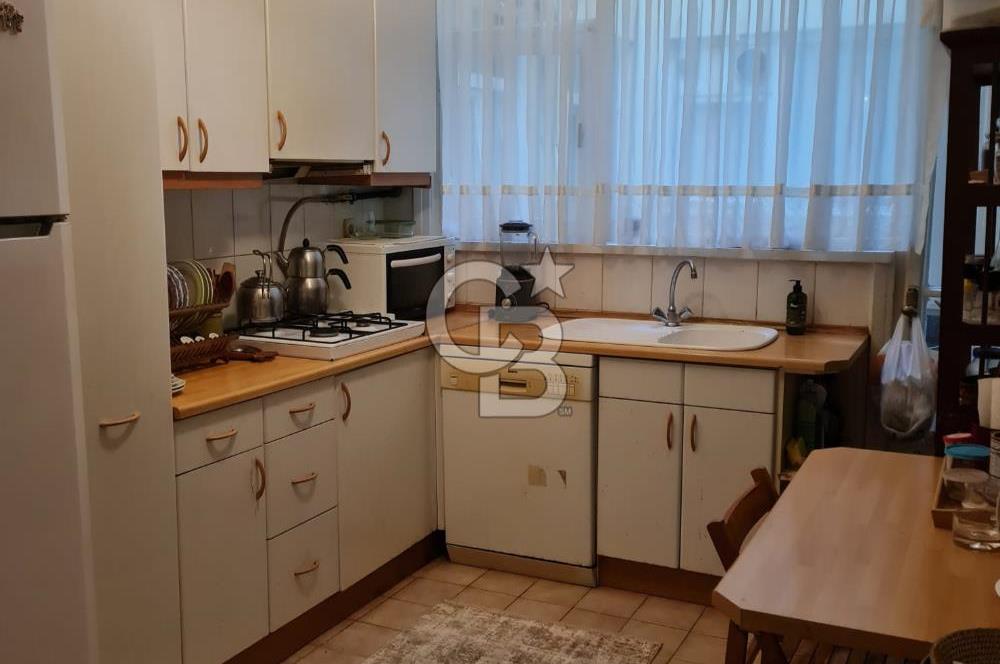FATİH MERKEZDE SATILIK 3+1 GENİŞ VE TEMİZ, BALKONLU ARAKAT DAİRE