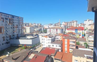 4 YILLIK SİTEDE, KAPALI OTOPARKLI, GENİŞ 2+1 DAİRE