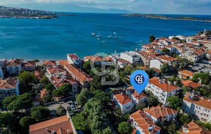 Eski Foça'da Denize Yürüme Mesafesinde Kiralık 3+1 Villa