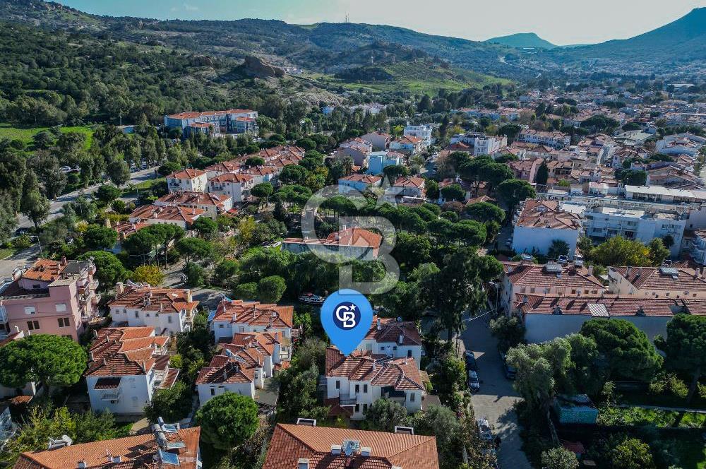 Eski Foça'da Denize Yürüme Mesafesinde Kiralık 3+1 Villa